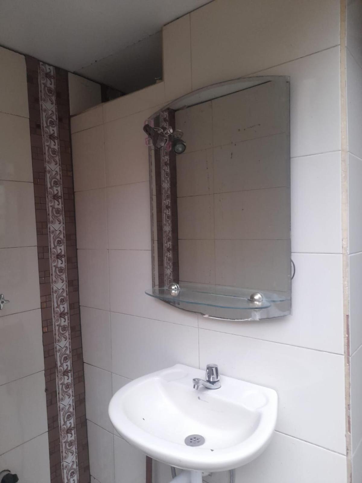 Hostal Atlantis Quito Luaran gambar