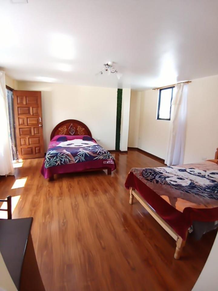 Hostal Atlantis Quito Luaran gambar