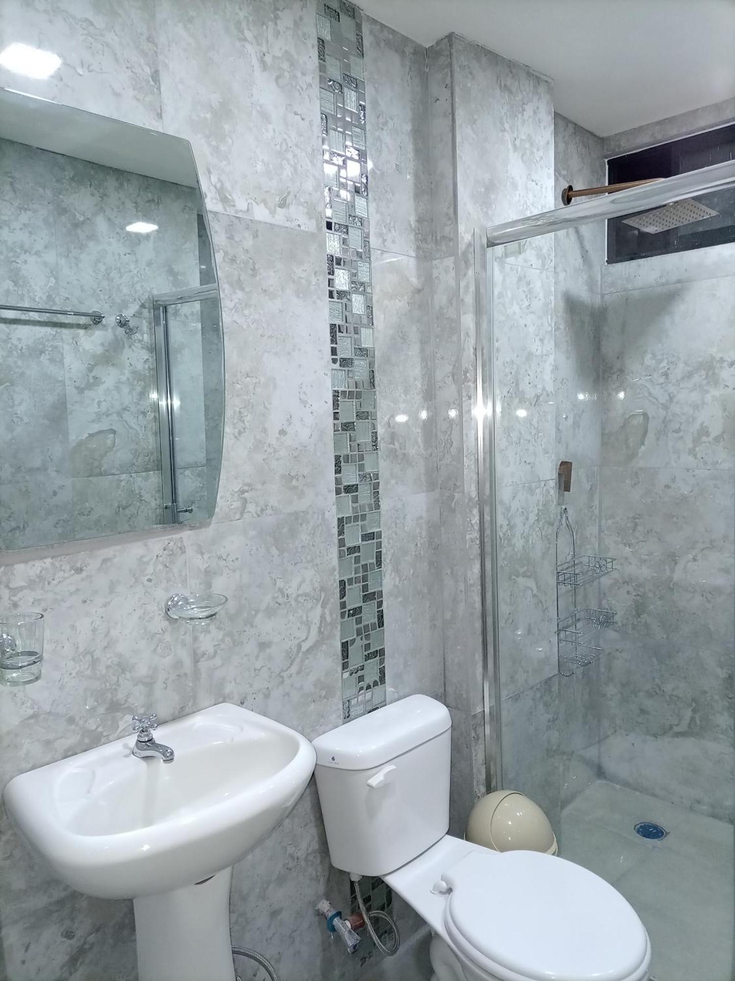 Hostal Atlantis Quito Luaran gambar